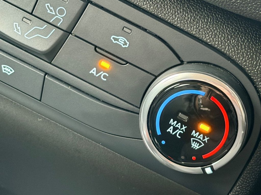 Used Ford Fiesta 2017 for sale - 77594228: Photo 40