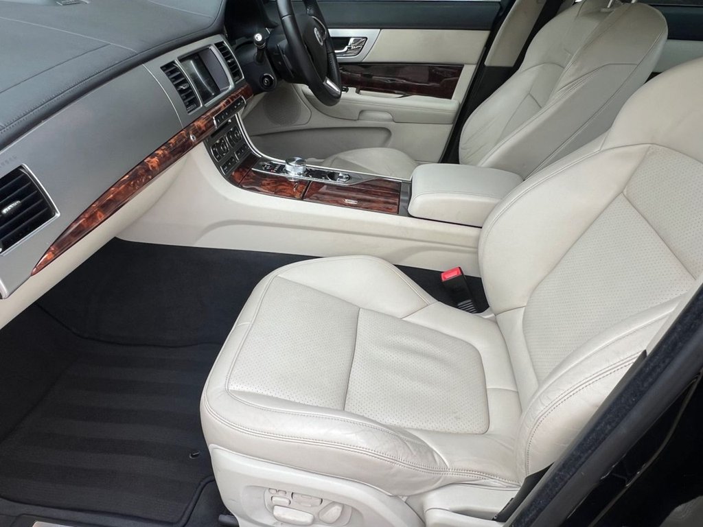 Used Jaguar XF 2013 for sale - 76367810: Photo 23