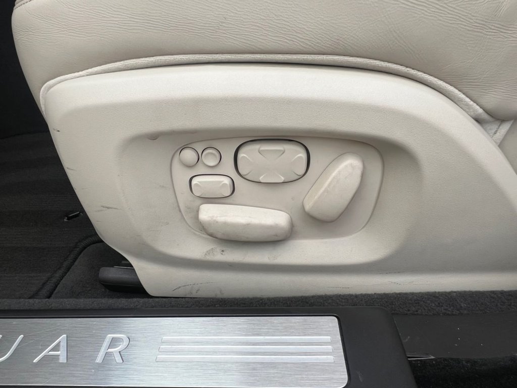 Used Jaguar XF 2013 for sale - 76367810: Photo 24