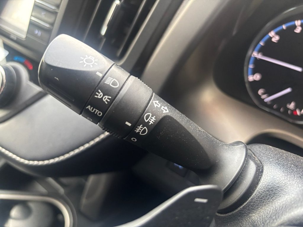 Used Toyota RAV4 2018 for sale - 76482083: Photo 29