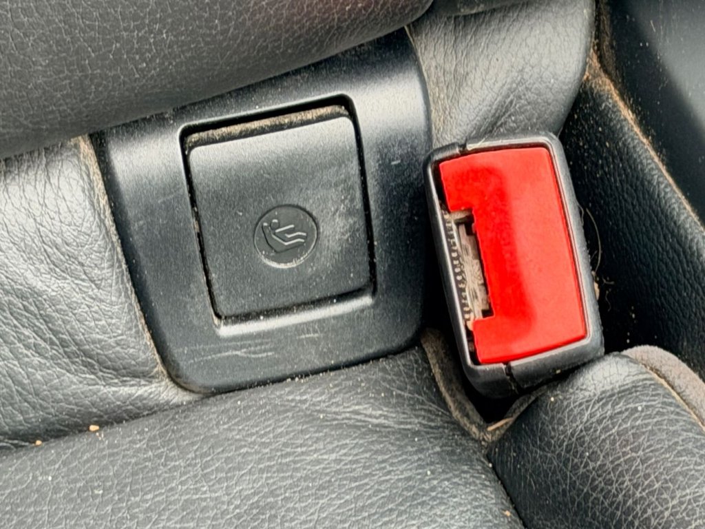 Used BMW 3 Series 2012 for sale - 77302345: Photo 28