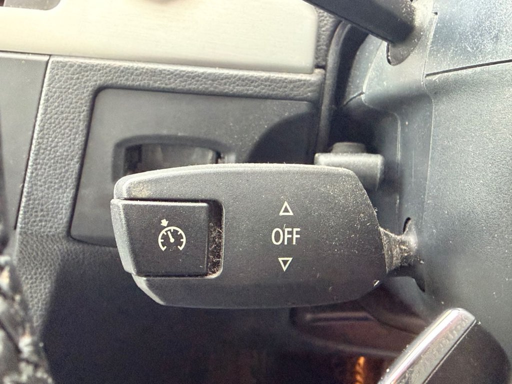 Used BMW 3 Series 2012 for sale - 77302345: Photo 43