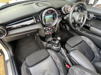 Used MINI Convertible 2016 for sale - 76417577: Photo