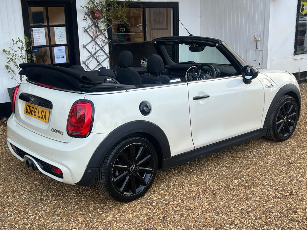 Used MINI Convertible 2016 for sale - 76417577: Photo 6