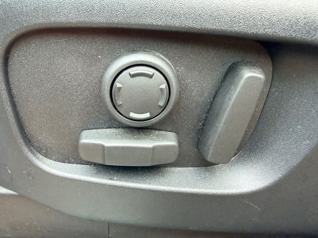 Used Land Rover Discovery 2023 for sale - 78102818: Photo 25