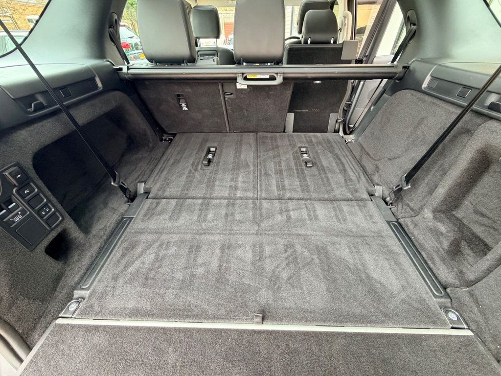 Used Land Rover Discovery 2023 for sale - 78102818: Photo 29