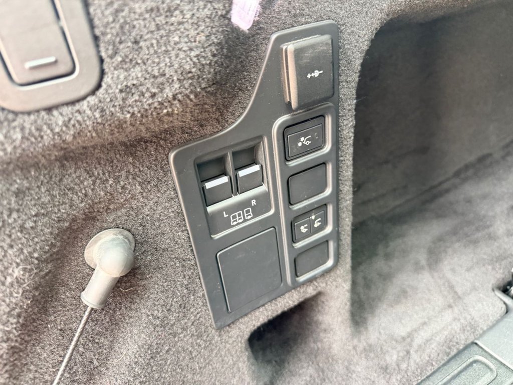 Used Land Rover Discovery 2023 for sale - 78102818: Photo 32