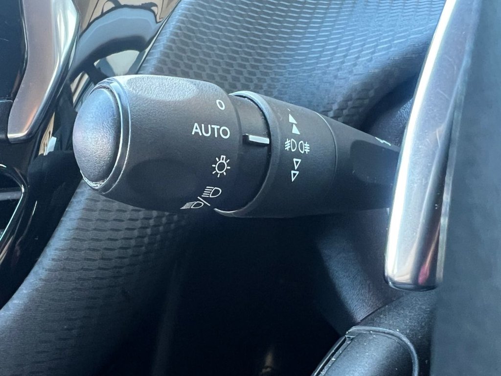 Used Peugeot 2008 2016 for sale - 76372566: Photo 44