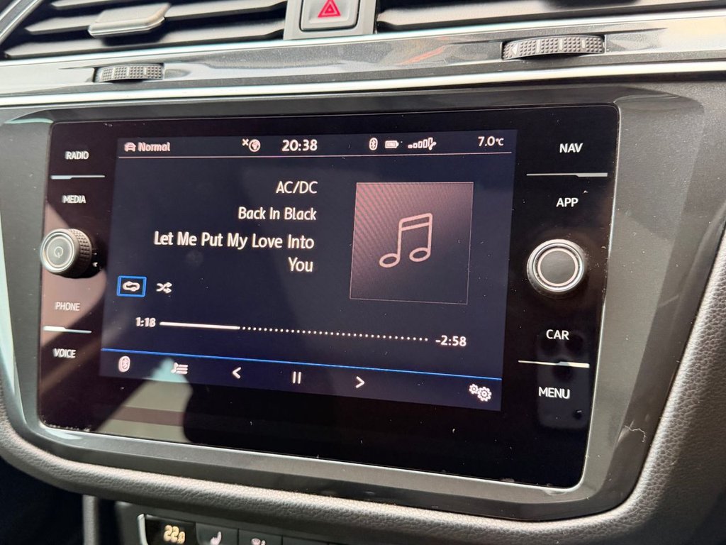 Used Volkswagen Tiguan 2018 for sale - 77269155: Photo 38