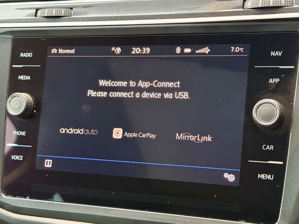 Used Volkswagen Tiguan 2018 for sale - 77269155: Photo 40