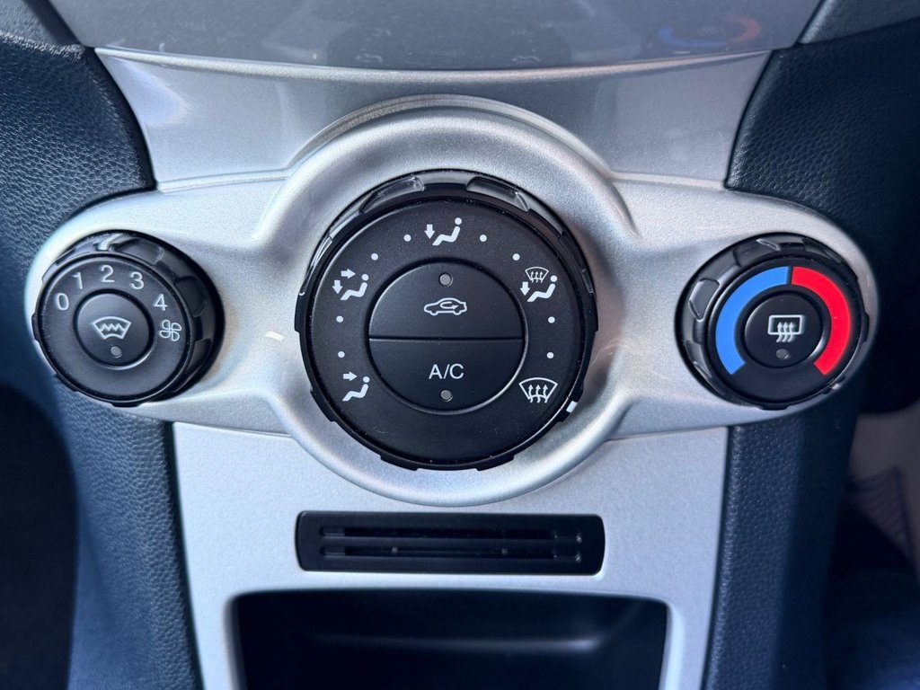 Used Ford Fiesta 2010 for sale - 77269160: Photo 34