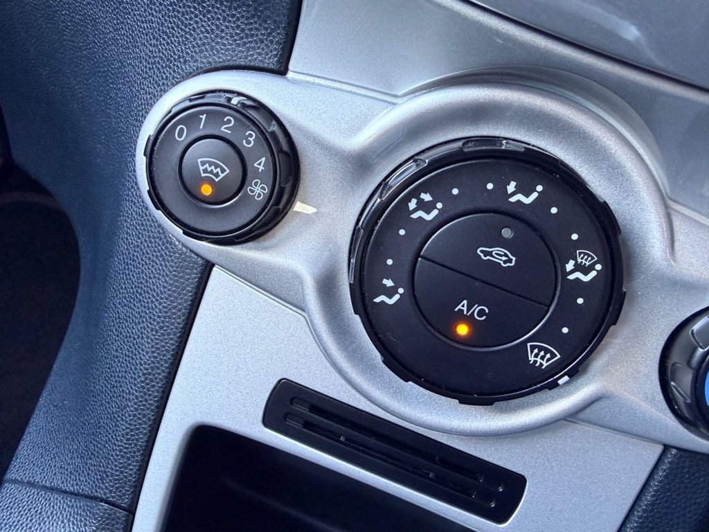 Used Ford Fiesta 2010 for sale - 77269160: Photo 35