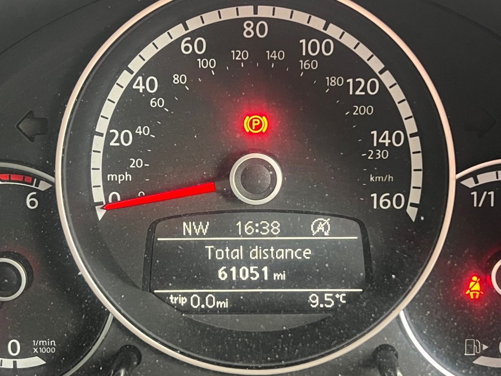 Used Volkswagen Beetle 2014 for sale - 76410394: Photo 2