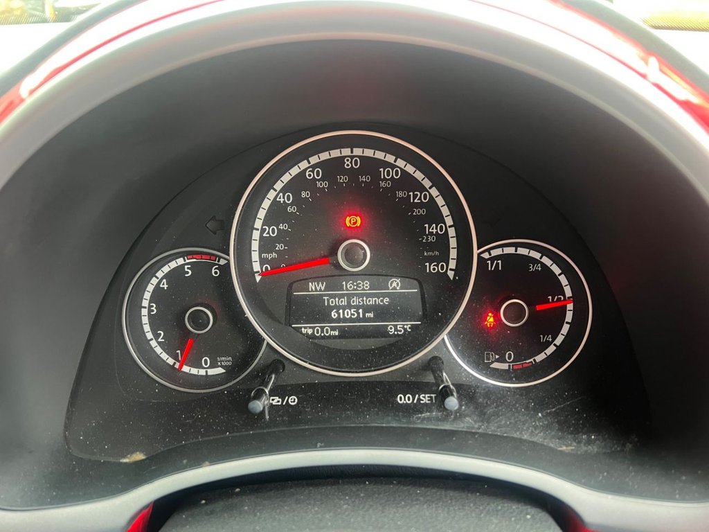 Used Volkswagen Beetle 2014 for sale - 76410394: Photo 28