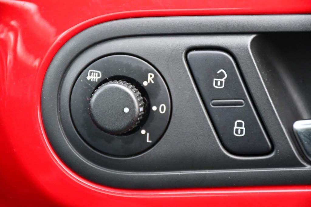 Used Volkswagen Beetle 2014 for sale - 76410394: Photo 47