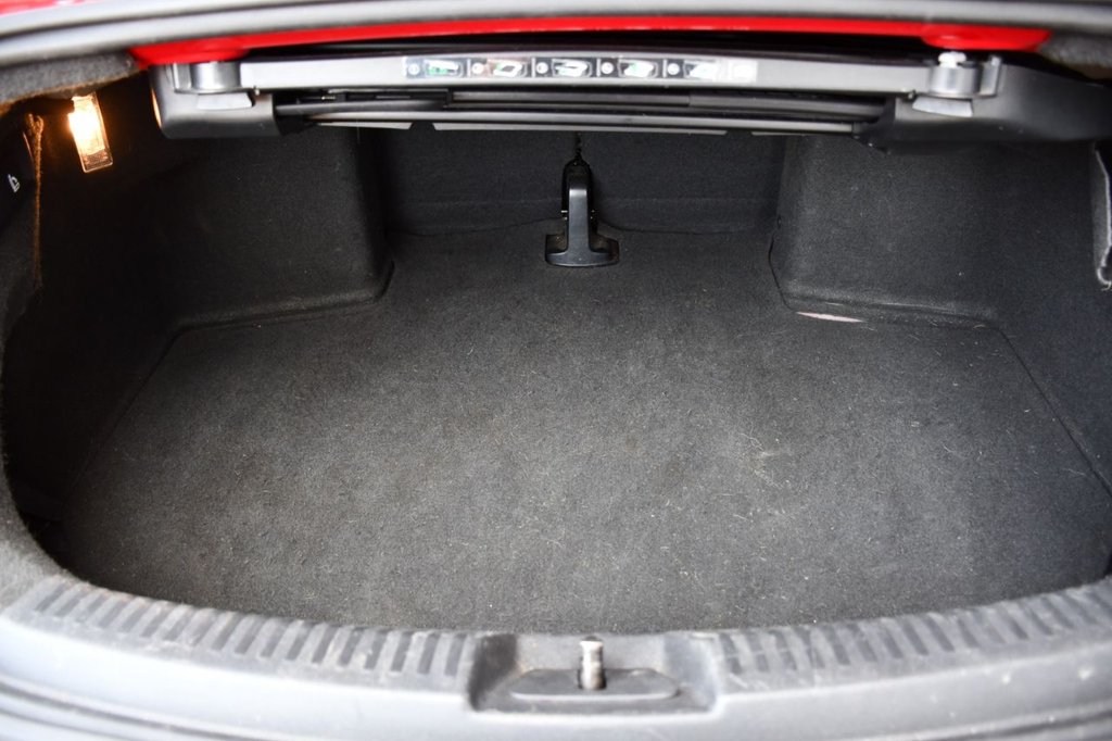 Used Volkswagen Beetle 2014 for sale - 76410394: Photo 48