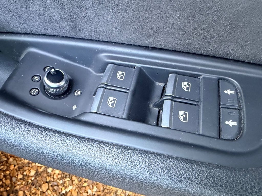 Used Audi A4 2016 for sale - 77232052: Photo 35