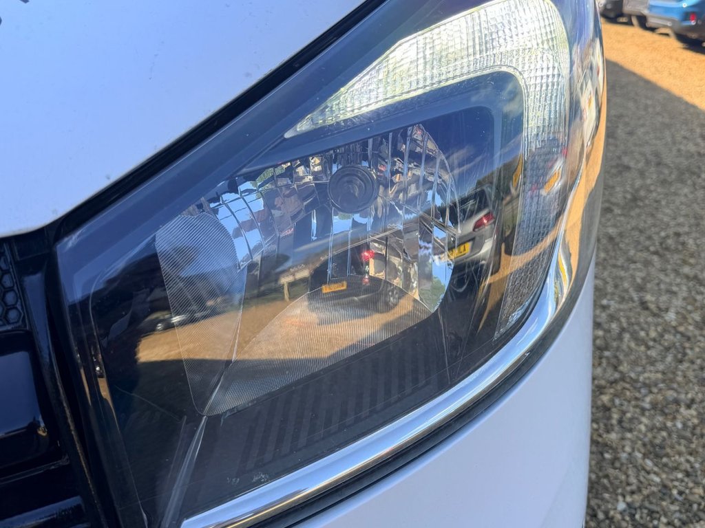 Used Vauxhall Vivaro 2019 for sale - 78117530: Photo 18