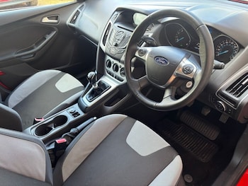 Used Ford Focus 2013 for sale - 77891307: Photo