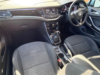 Used Vauxhall Astra 2016 for sale - 79574585: Photo