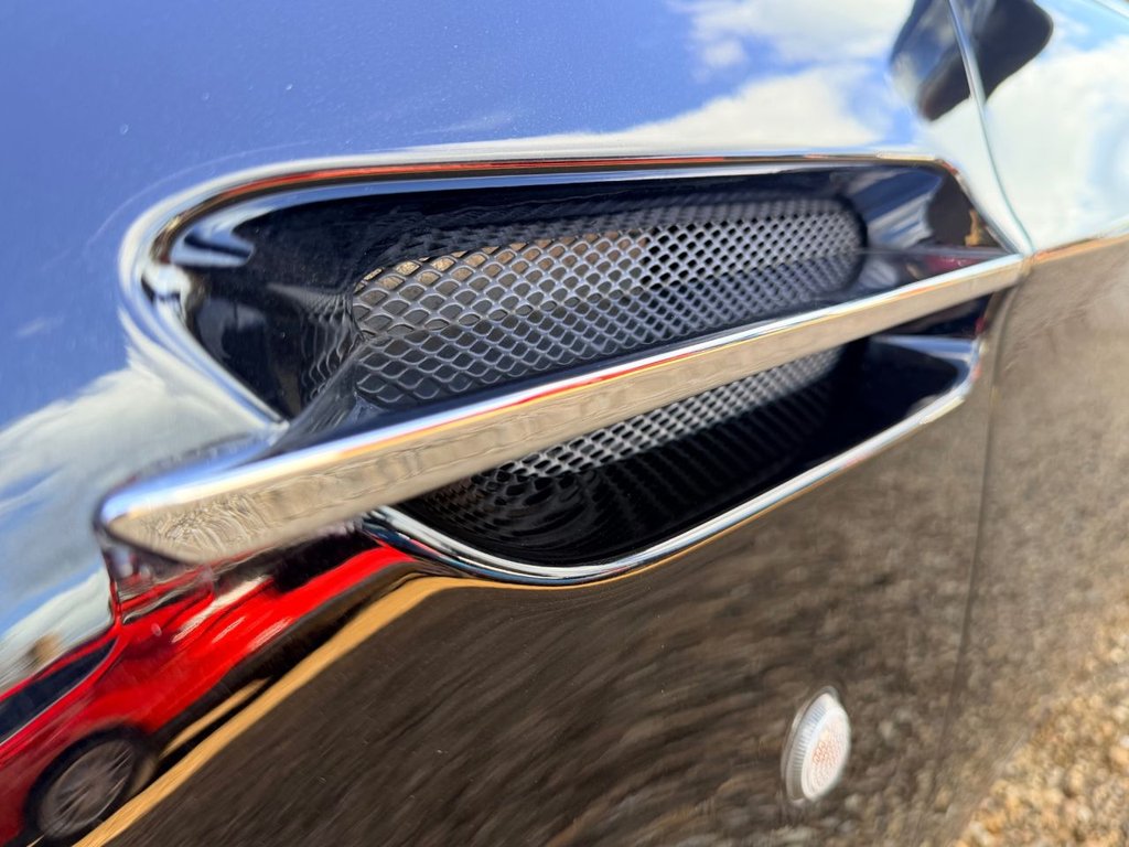 Used Aston Martin Vantage 2007 for sale - 77891041: Photo 25