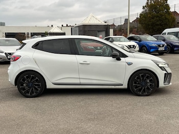 Used Renault Clio 2024 for sale - 72713238: Photo