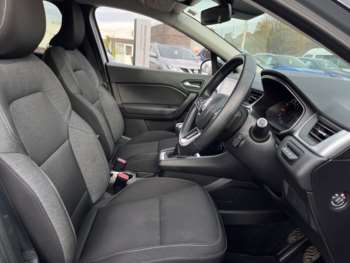 Used Renault Captur 2020 for sale - 72933800: Photo