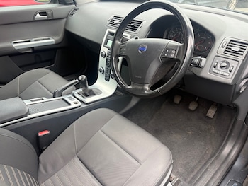 Used Volvo V50 2010 for sale - 78808203: Photo