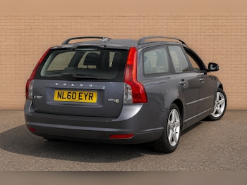 Used Volvo V50 2010 for sale - 78808203: Photo