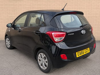 Used Hyundai i10 2016 for sale - 79773702: Photo