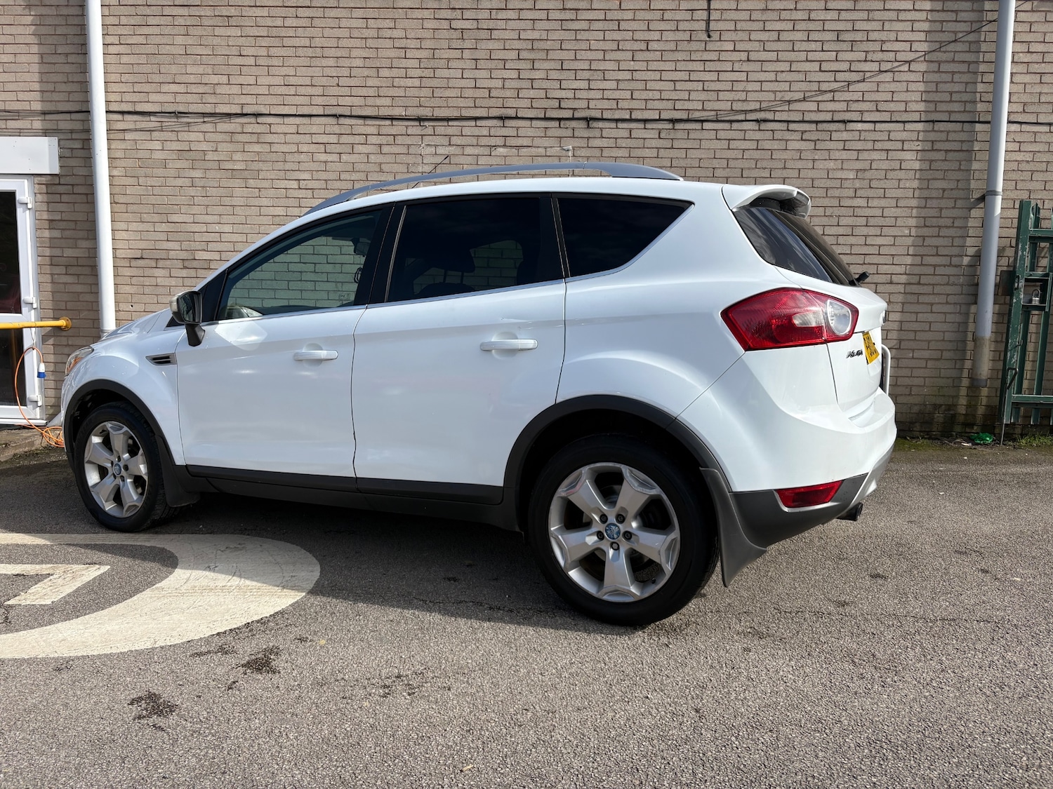 Used Ford Kuga 2010 for sale - 78183135: Photo 9