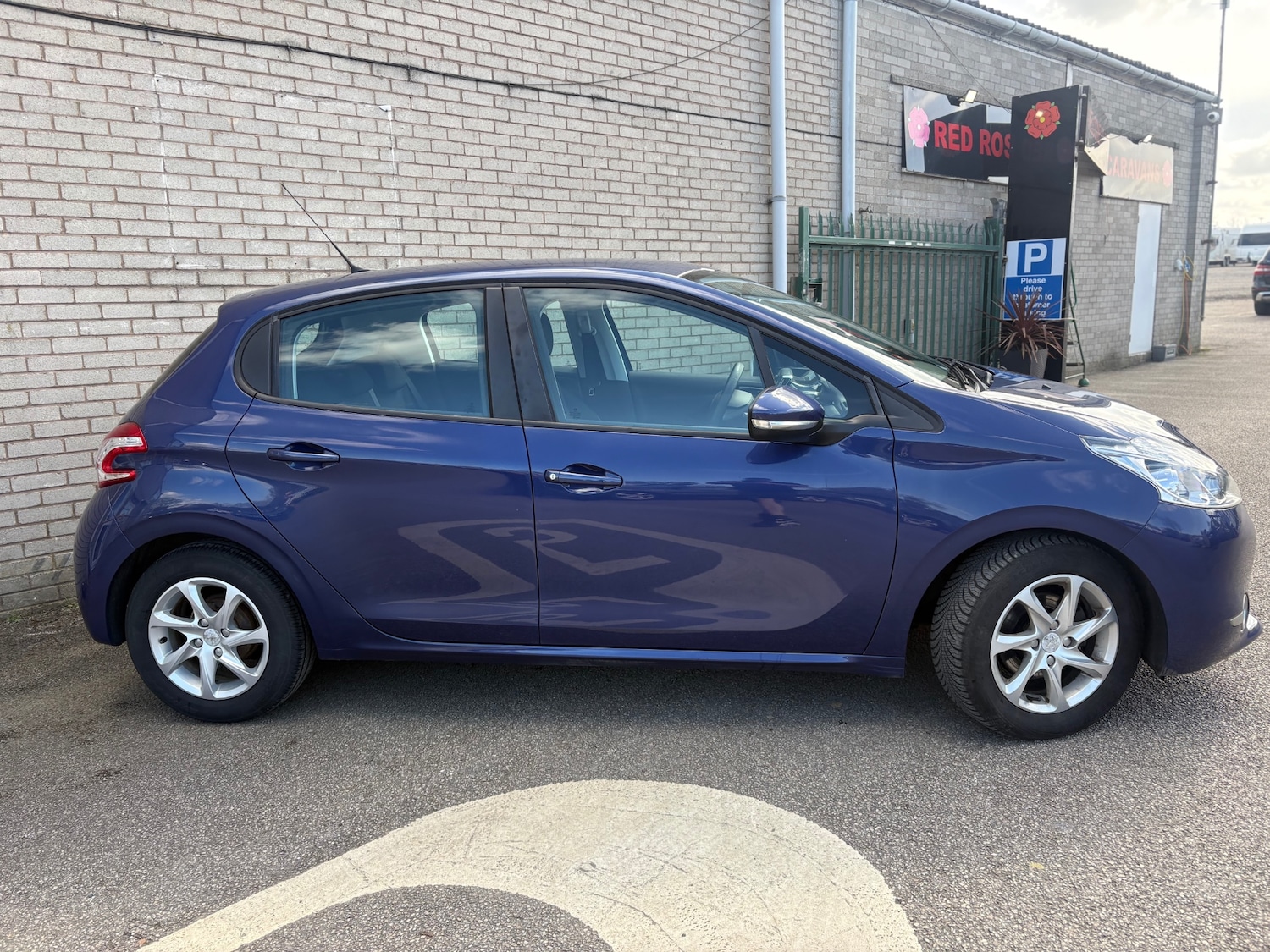 Used Peugeot 208 2015 for sale - 78202512: Photo 10