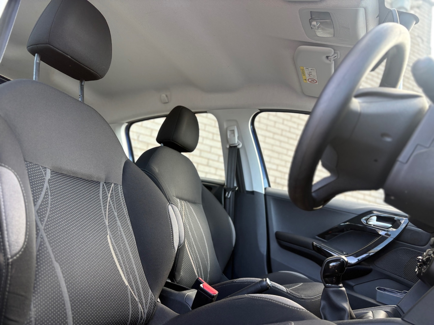 Used Peugeot 208 2015 for sale - 78202512: Photo 4