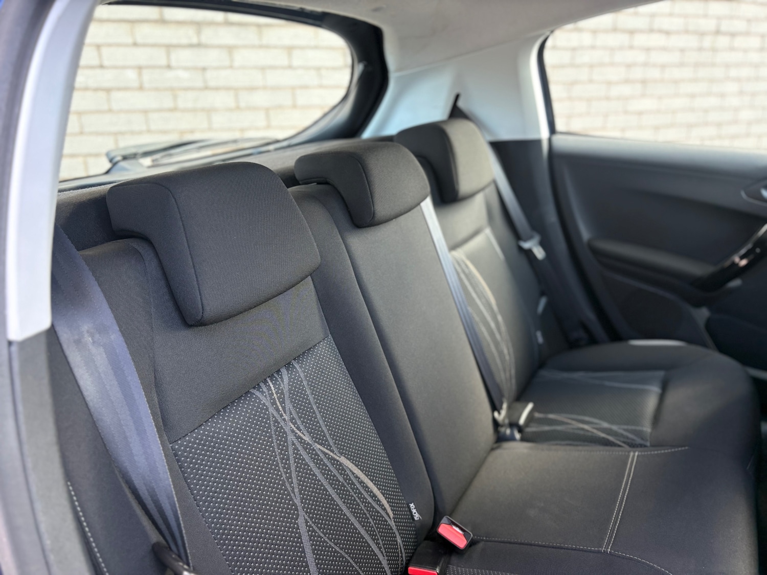 Used Peugeot 208 2015 for sale - 78202512: Photo 6