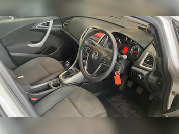 Used Vauxhall Astra 2011 for sale - 78808208: Photo