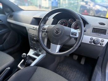 Used Vauxhall Astra 2009 for sale - 78379487: Photo