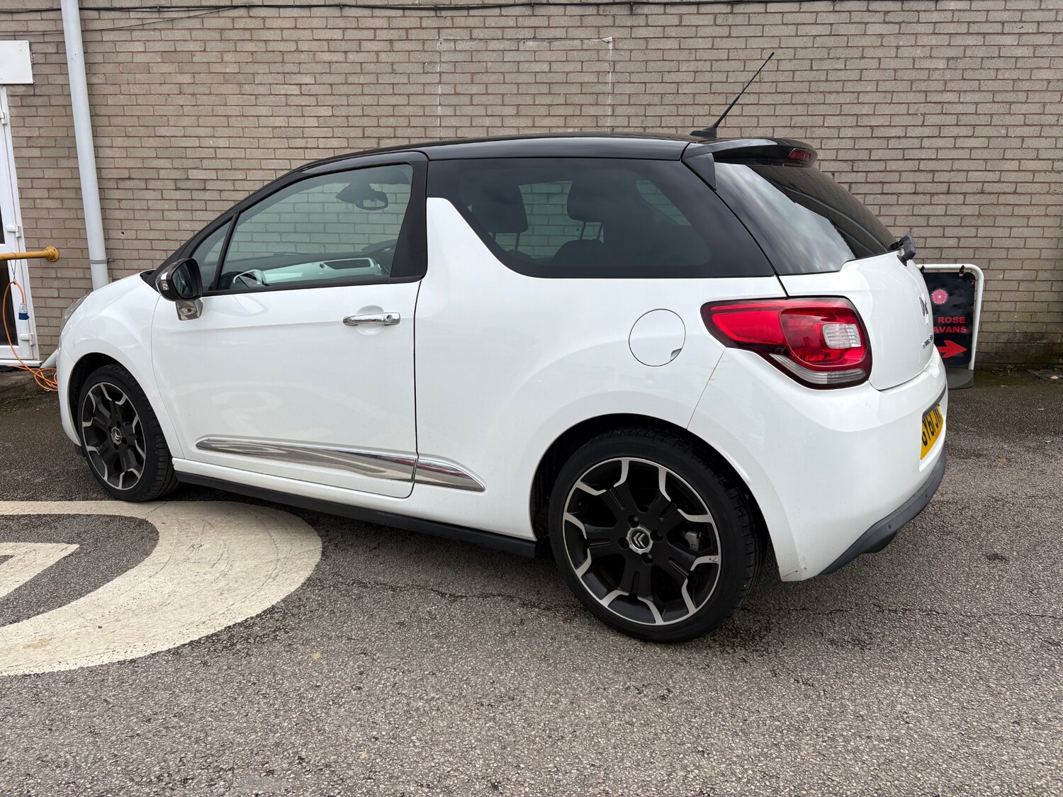 Used Citroen DS3 2011 for sale - 78183095: Photo 11