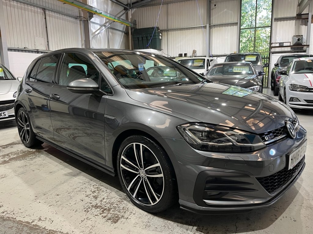 Used Volkswagen Golf 2018 for sale - 76345654: Photo 1