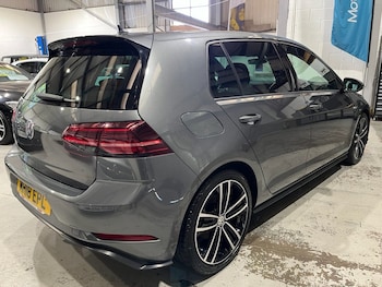 Used Volkswagen Golf 2018 for sale - 76345654: Photo