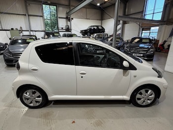 Used Toyota AYGO 2011 for sale - 79233180: Photo