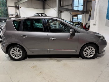 Used Renault Scenic 2015 for sale - 78955548: Photo