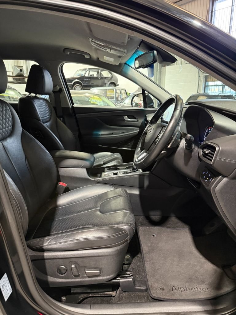 Used Hyundai Santa Fe 2019 for sale - 78167234: Photo 10