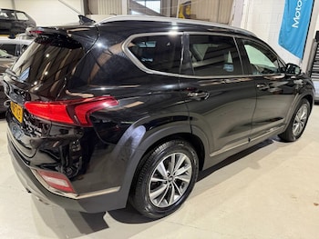 Used Hyundai Santa Fe 2019 for sale - 78167234: Photo