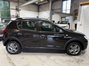 Used Dacia Sandero Stepway 2017 for sale - 75397937: Photo