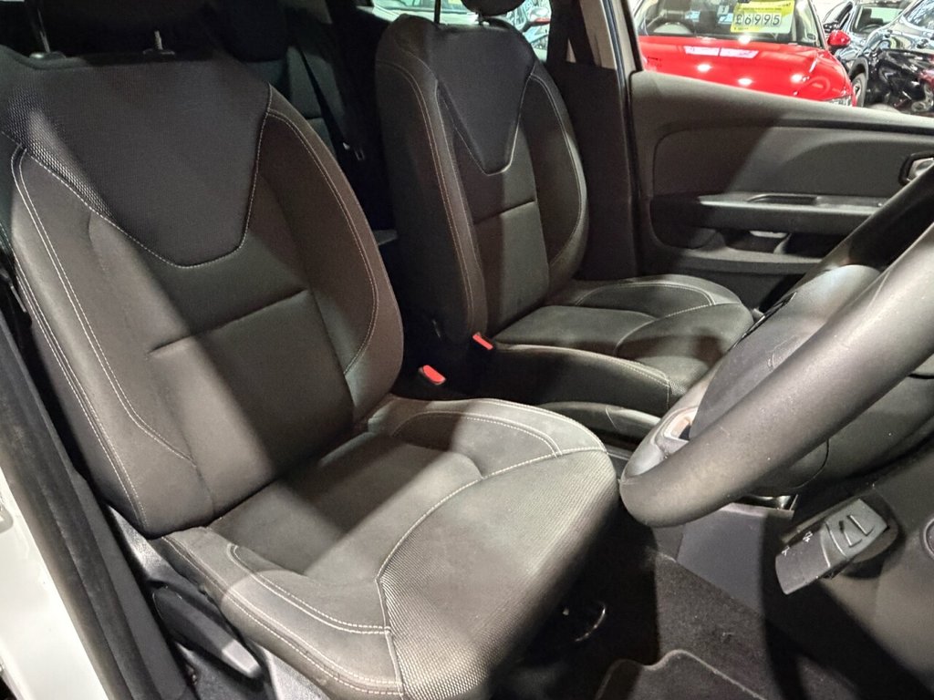 Used Renault Clio 2018 for sale - 77780188: Photo 14