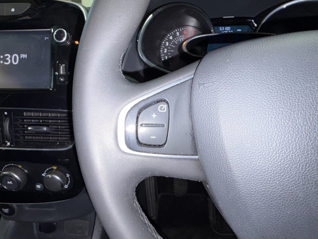 Used Renault Clio 2018 for sale - 77780188: Photo 20