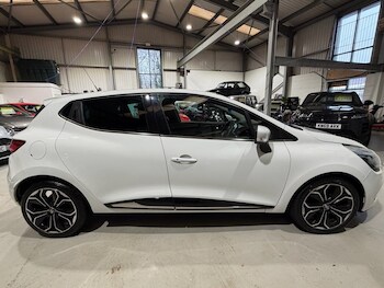 Used Renault Clio 2018 for sale - 77780188: Photo