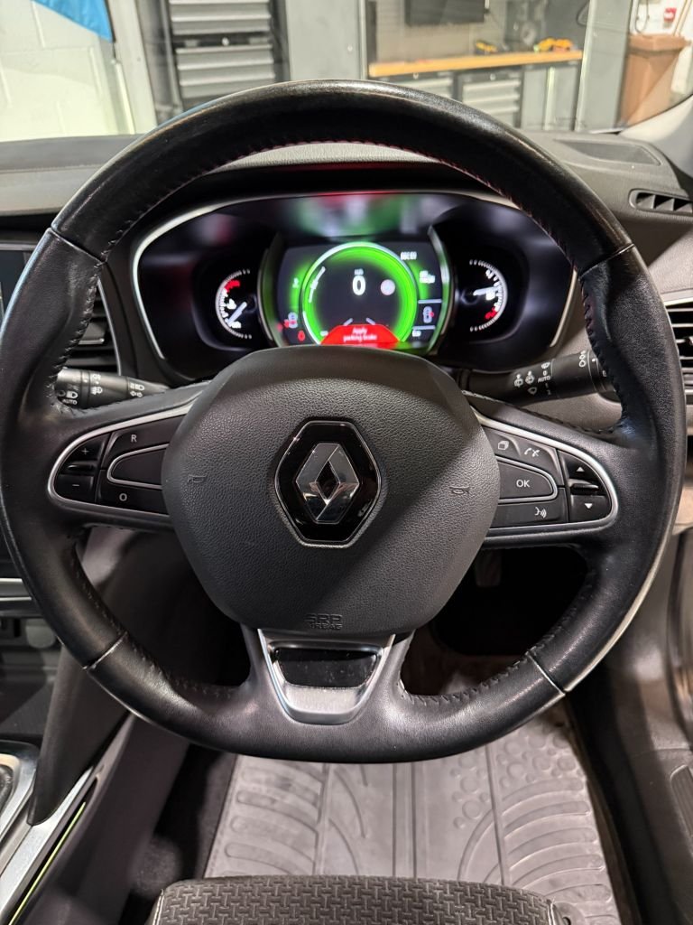 Used Renault Megane 2017 for sale - 77990798: Photo 18