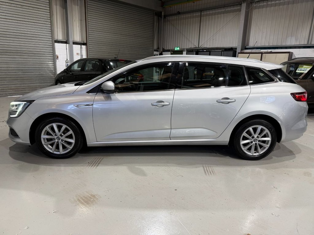 Used Renault Megane 2017 for sale - 77990798: Photo 6