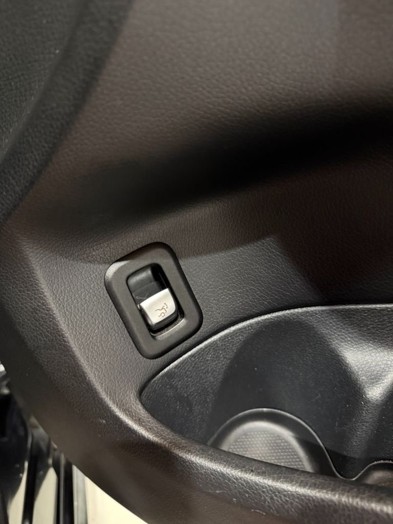 Used Mercedes-Benz C Class 2016 for sale - 78017775: Photo 41